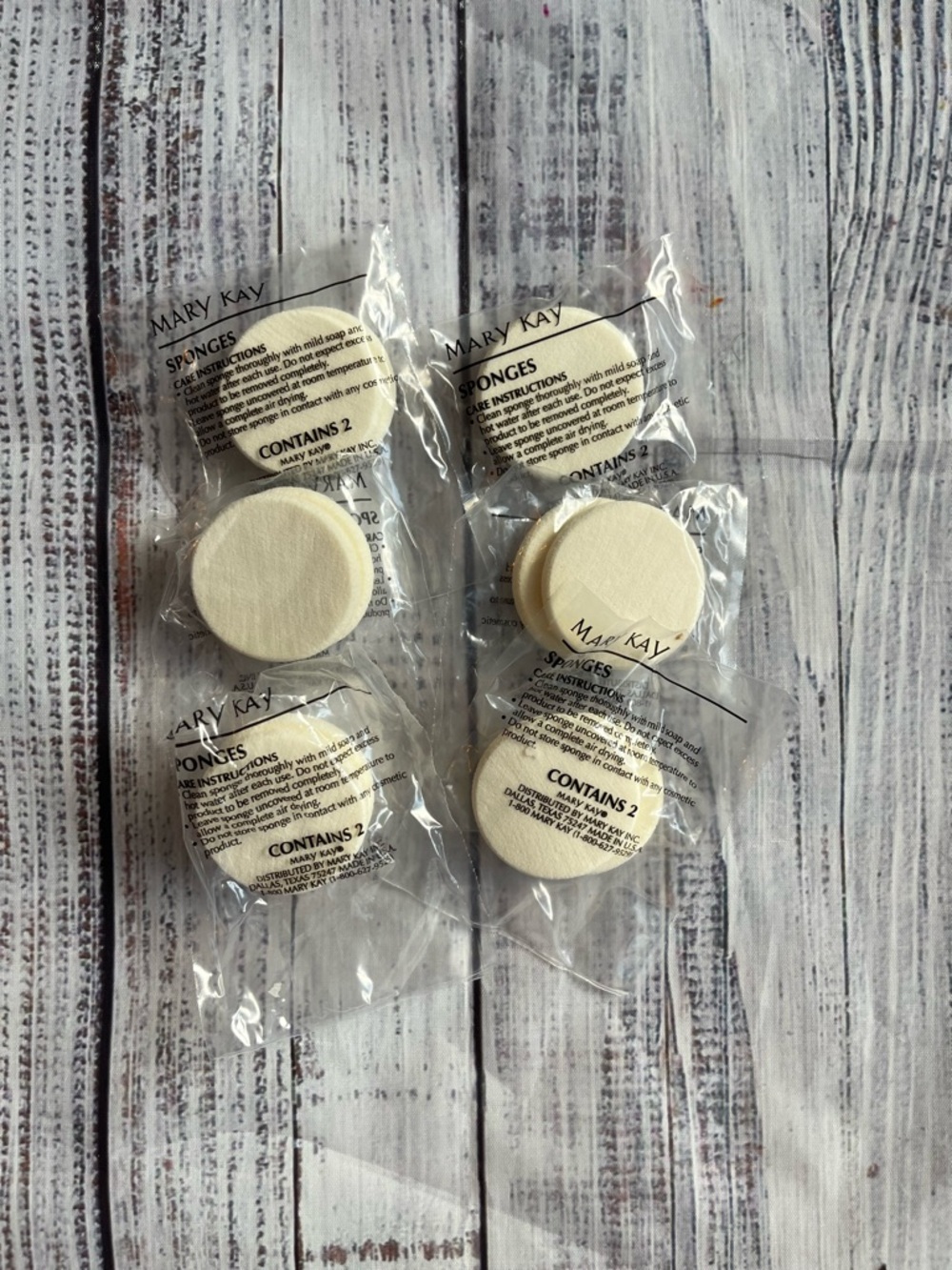 Lot of 5 Mary Kay ROUND SPONGES
2 pack - 10 sponges total - NEW, SEALED Vintage